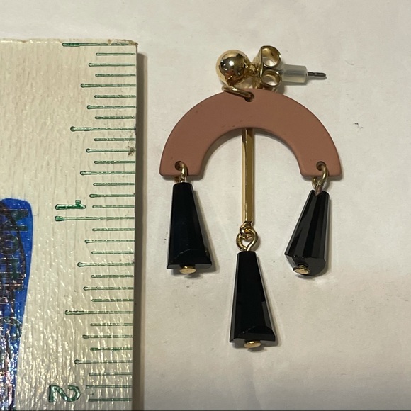 gold tone mauve rainbow half  chandelier earrings - Picture 3 of 5